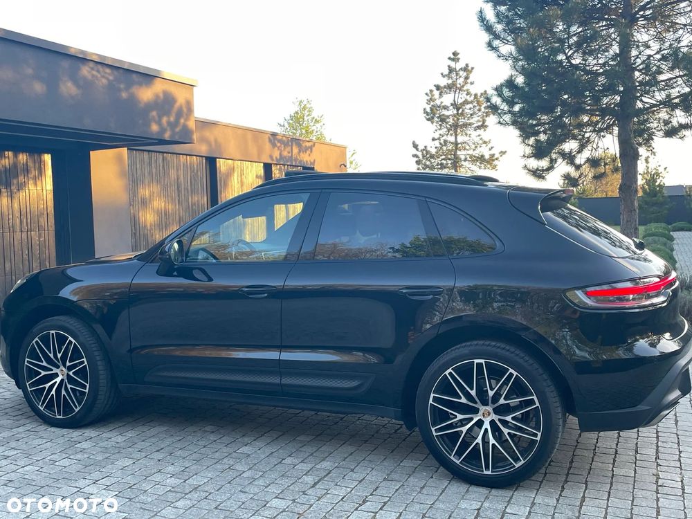 Porsche Macan Standard - 1