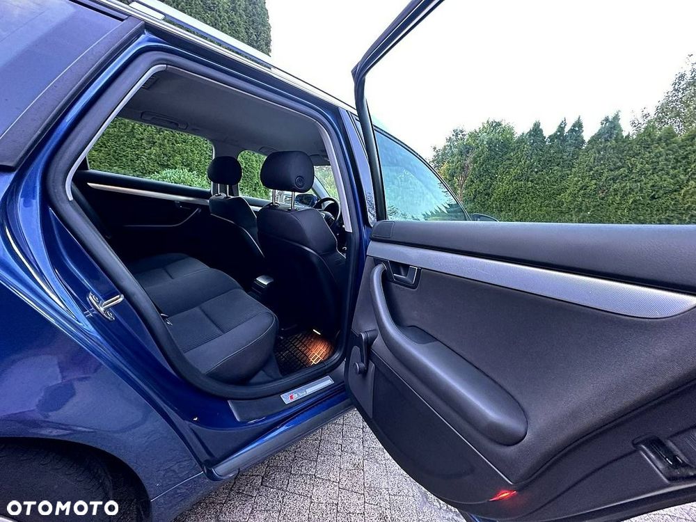 Audi A4 Avant - 17