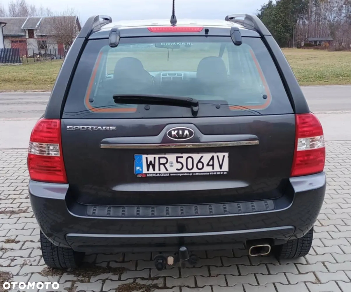 Kia Sportage 2.0 Tour - 9