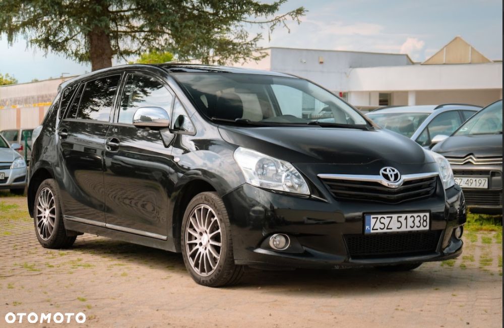 Toyota Verso - 1