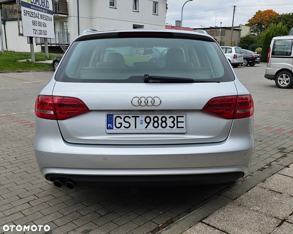 Audi A4 - 4