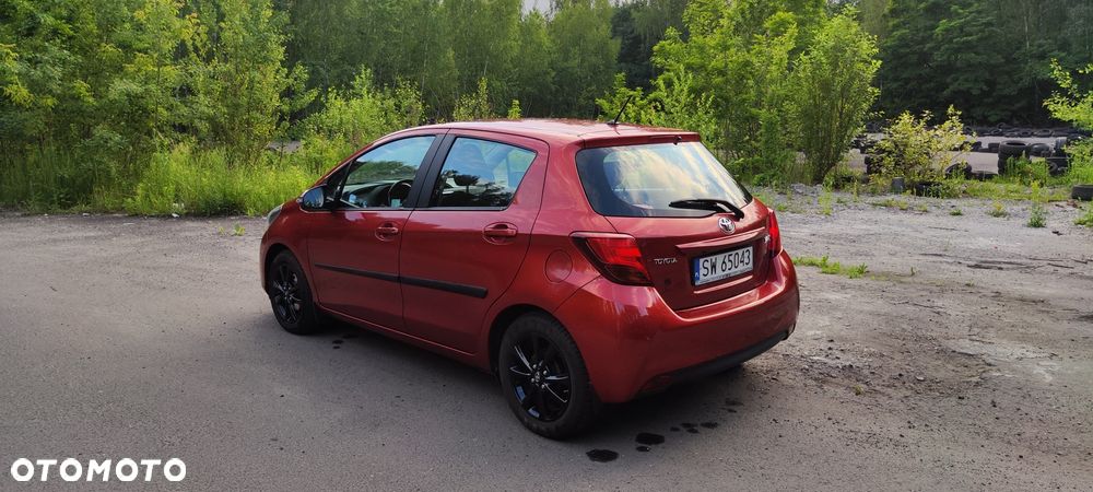 Toyota Yaris 1.33 Premium EU6 - 4