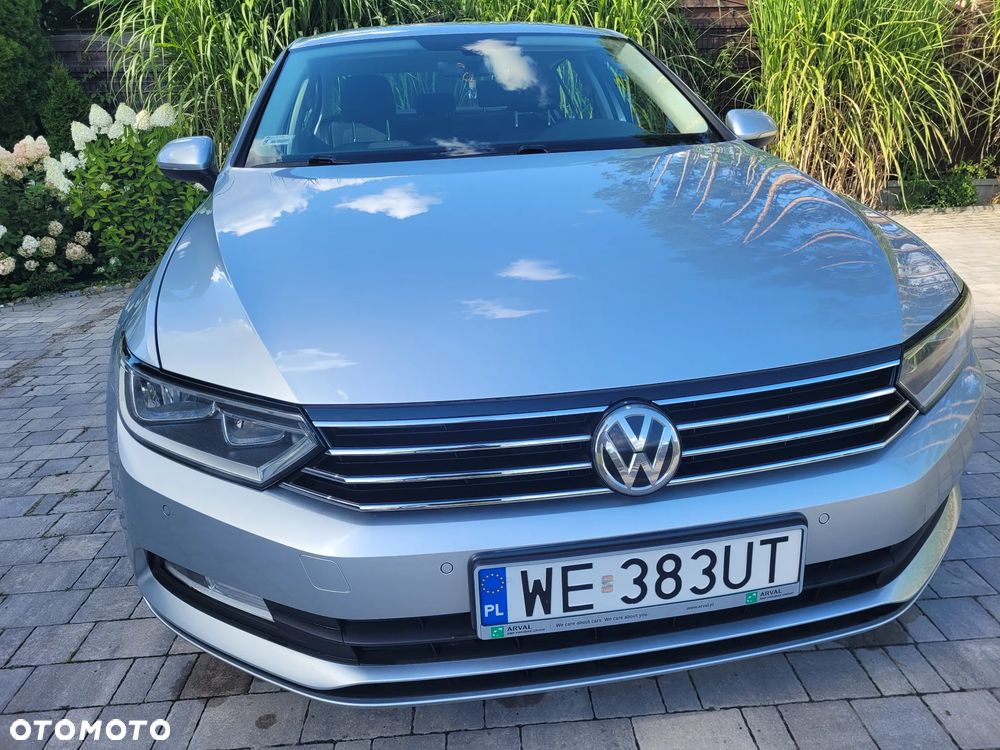 Volkswagen Passat 1.4 TSI BMT Comfortline - 18