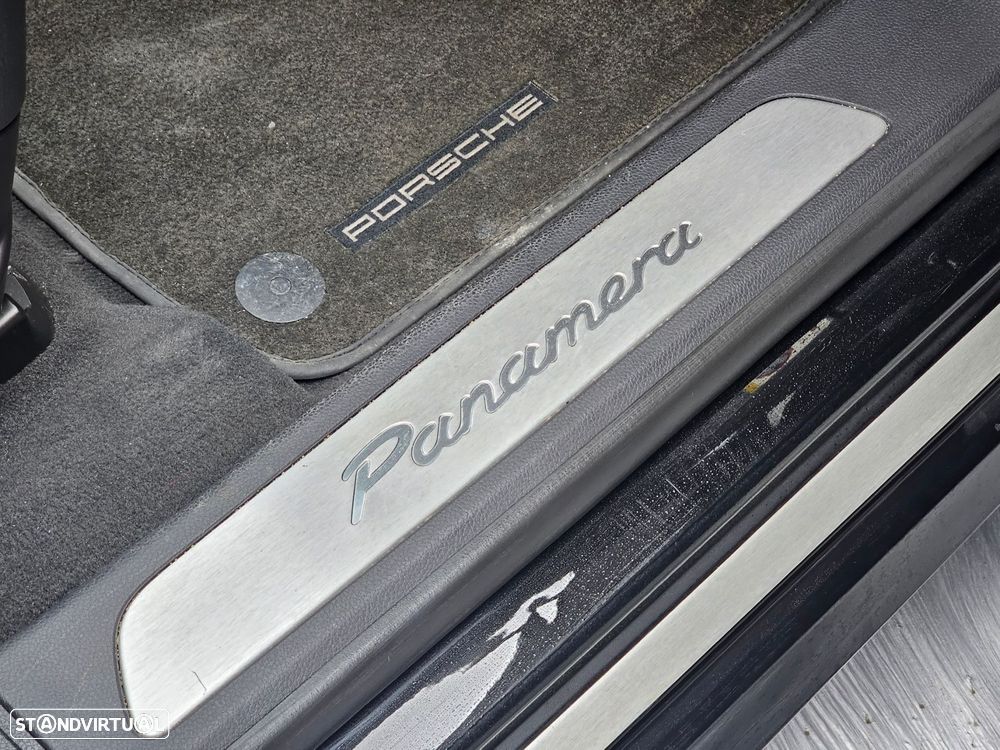 Porsche Panamera Platinum Edition - 30