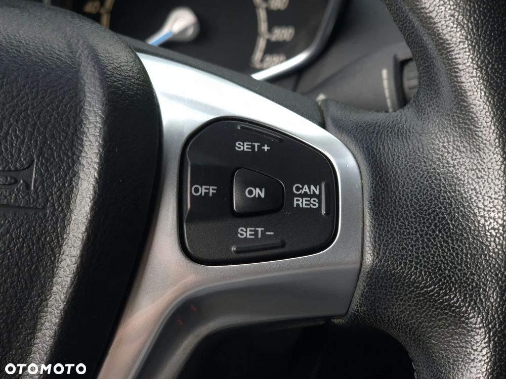 Ford B-MAX 1.6 TDCi Titanium - 23