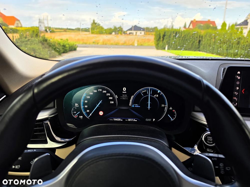 BMW Seria 5 520d xDrive M Sport sport - 22