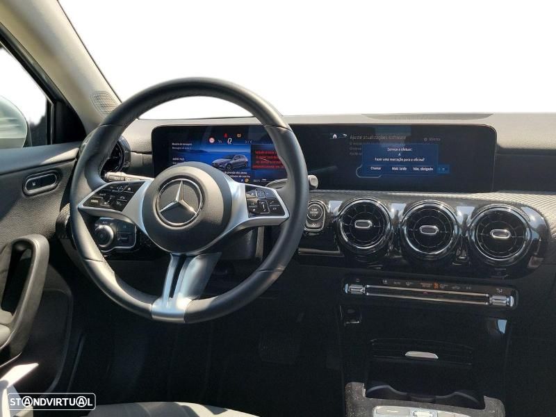 Mercedes-Benz A 200 Standard - 12