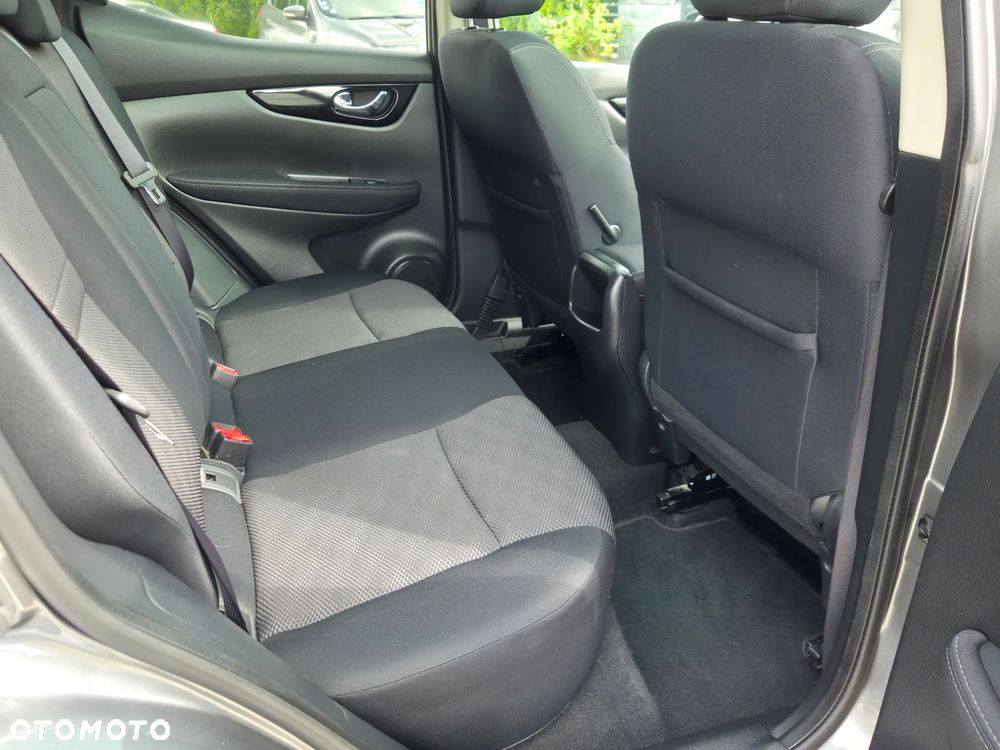 Nissan Qashqai 1.2 DIG-T Xtronic ACENTA - 14