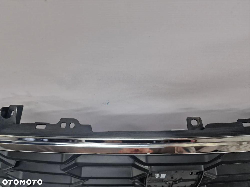SEAT ARONA FR 6F9 17- ATRAPA / GRILL PRZEDNI PRZÓD , NR 6F9853654A , NR AUKCJI GR78 - 10