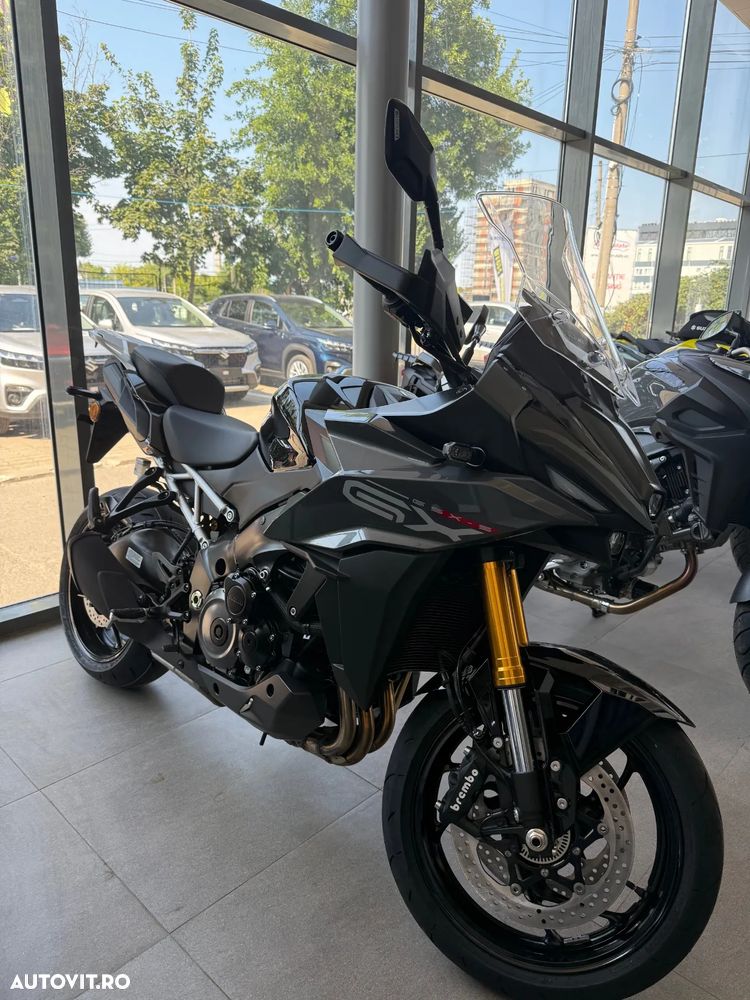 Suzuki GSX S1000GX - 1