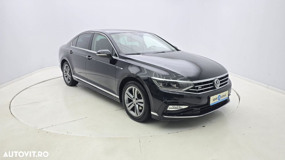 Volkswagen Passat 2.0 TDI DSG Comfortline - 4
