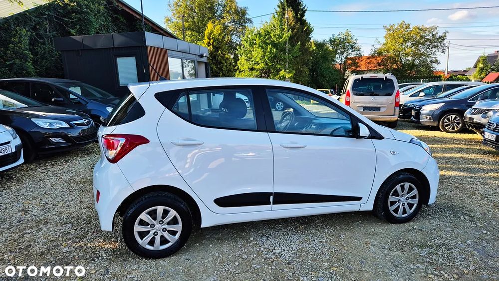 Hyundai i10 1.0 BlueDrive Premium - 10