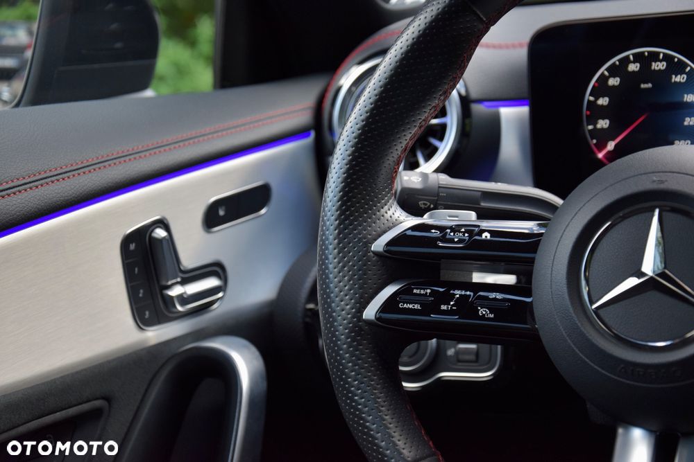 Mercedes-Benz CLA 200 mHEV AMG Line 7G-DCT - 17