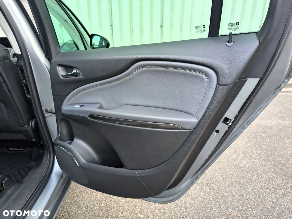 Opel Zafira 2.0 CDTI Cosmo - 21