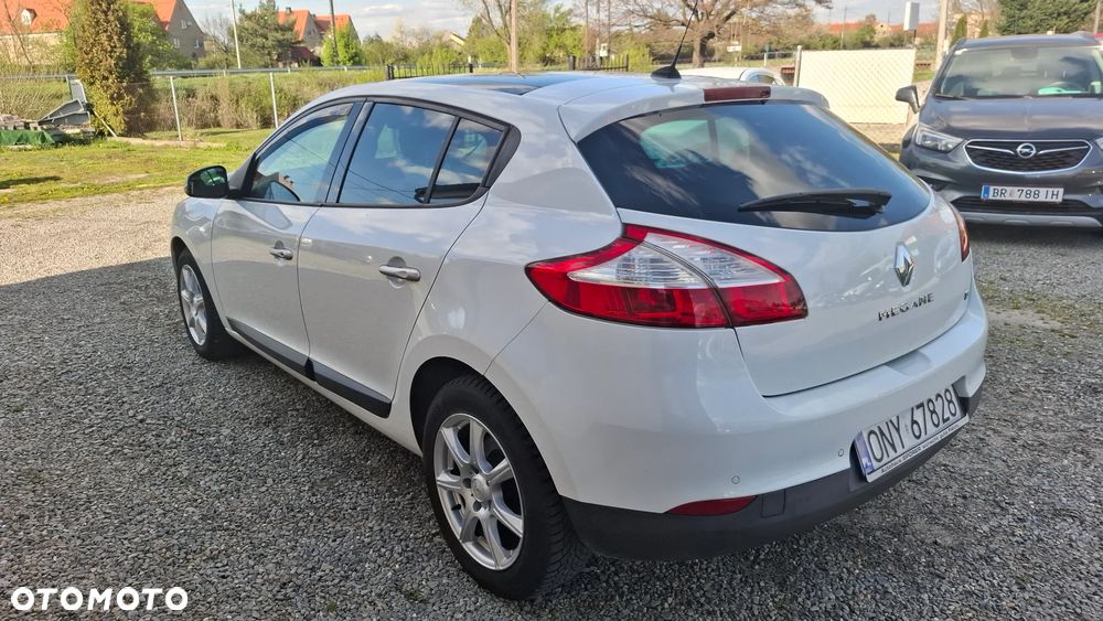 Renault Megane TCe 130 Night and Day - 4