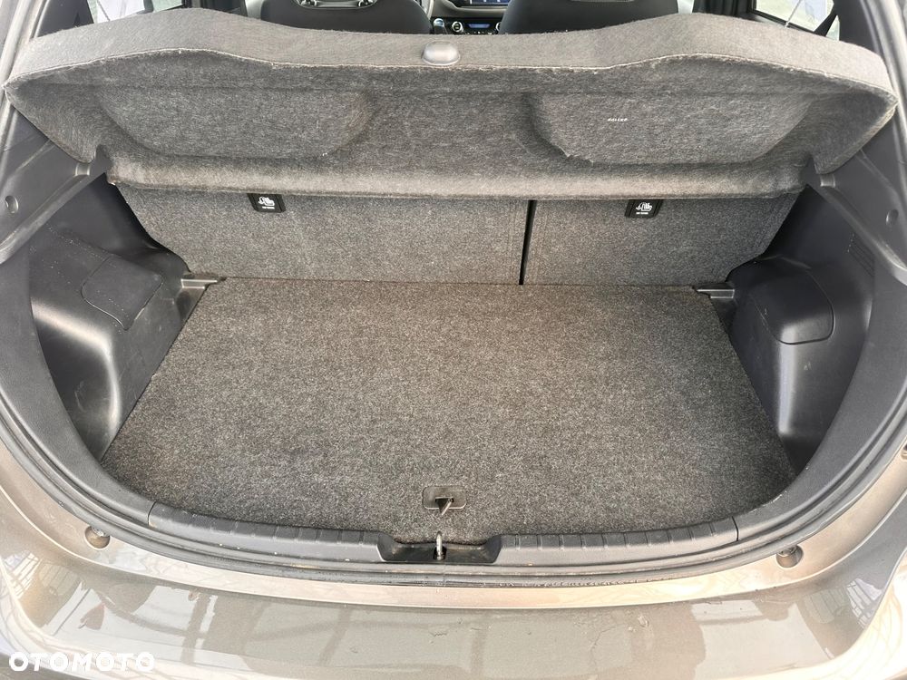 Toyota Yaris 1.5 Selection CVT - 14