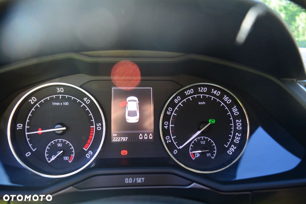 Skoda Superb 2.0 TDI Style - 7