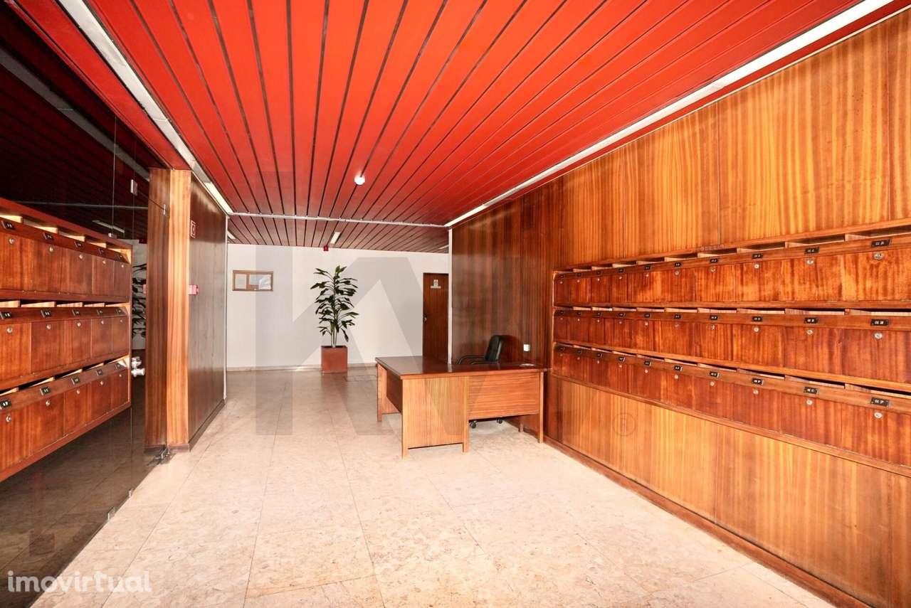 Apartamento T3 nas Torres da Fonte Nova – Benfica - Grande imagem: 2/25