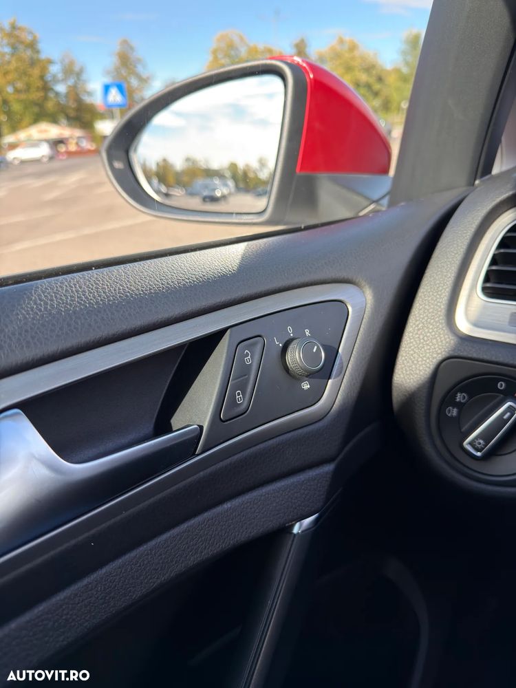 Volkswagen Golf - 26