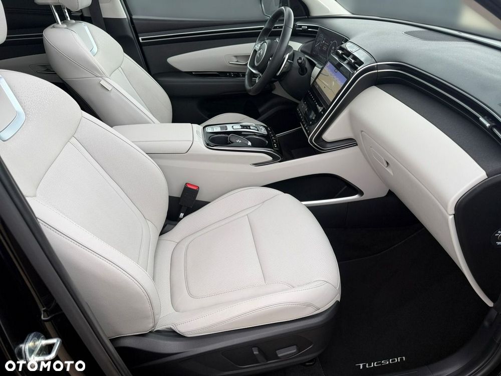 Hyundai Tucson - 25