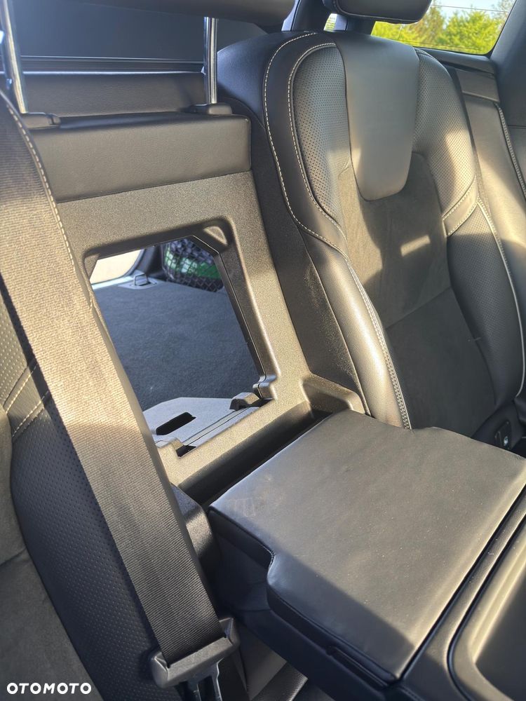 Volvo XC 60 D4 AWD R-Design - 15