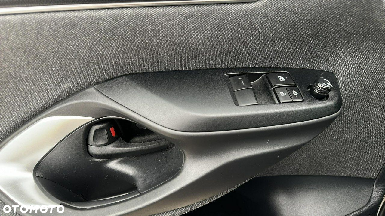 Toyota Yaris - 14