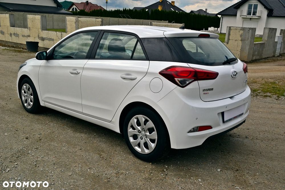 Hyundai i20 - 8