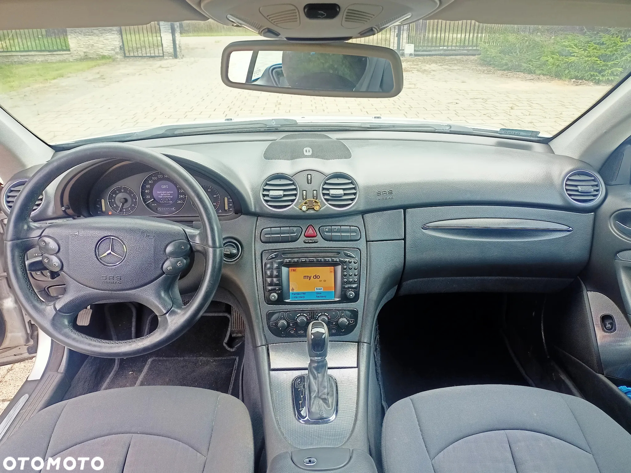 Mercedes-Benz CLK - 10