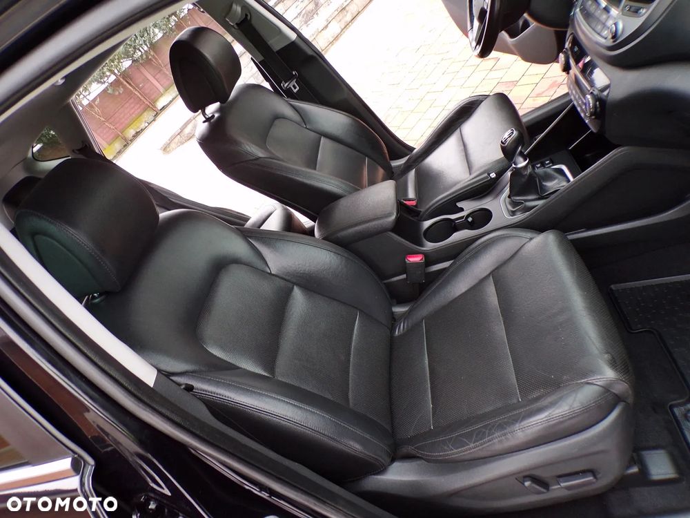 Hyundai Tucson 1.7 CRDI BlueDrive Comfort 2WD - 27