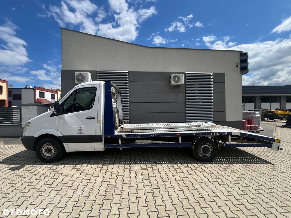 Mercedes-Benz Sprinter - 4