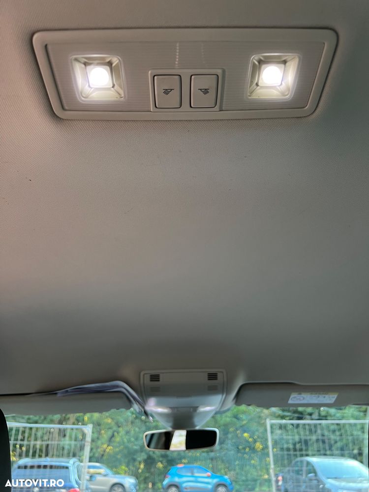 Volkswagen Passat - 35