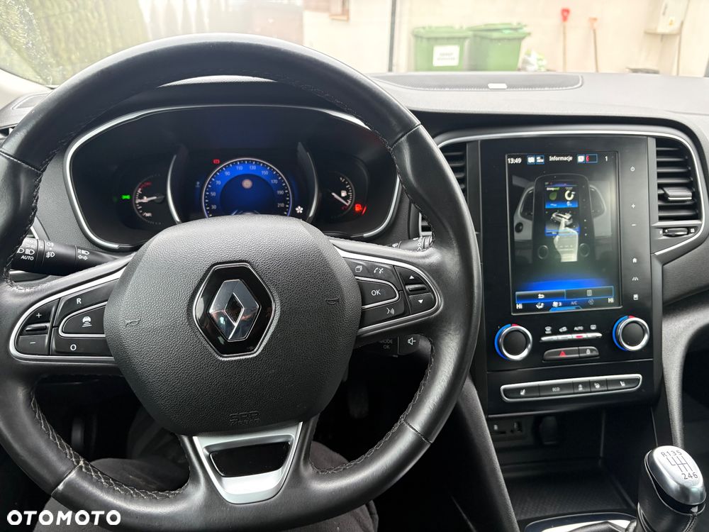 Renault Megane ENERGY TCe 130 BOSE EDITION - 34