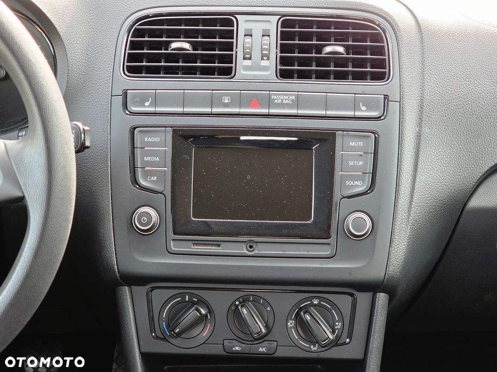 Volkswagen Polo 1.0 Comfortline - 16