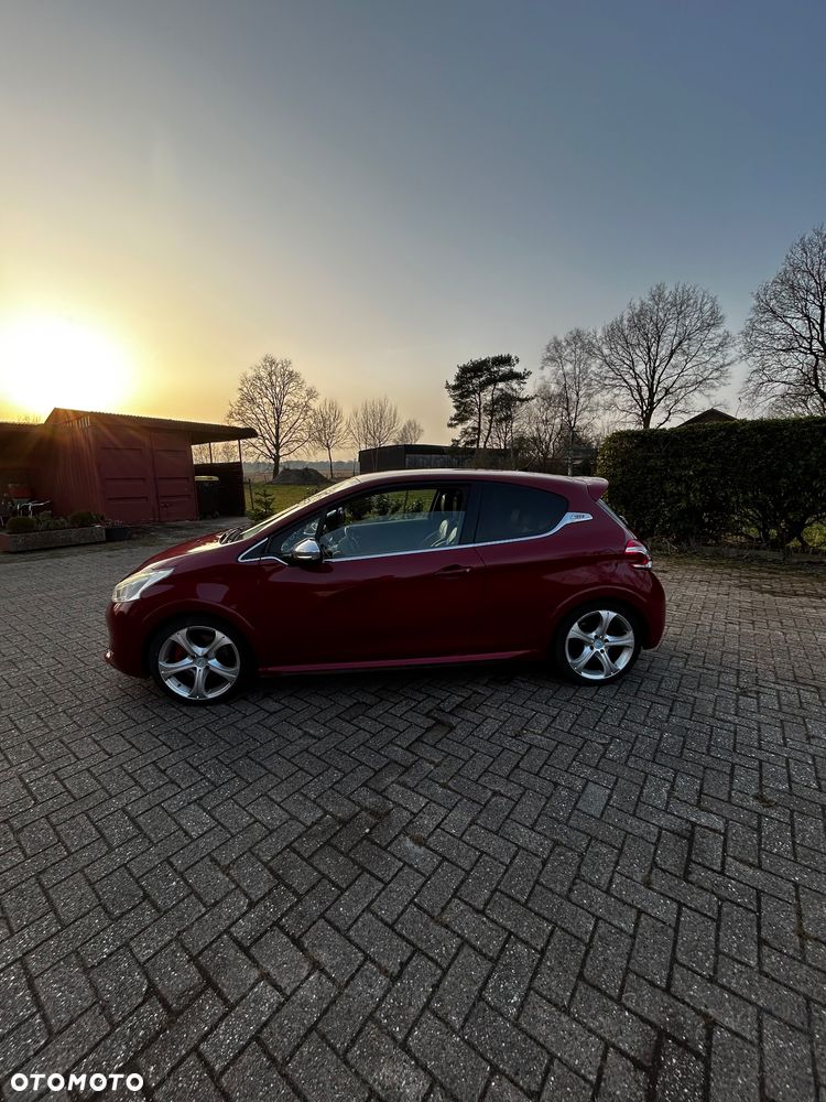 Peugeot 208 GTI 200 THP - 5