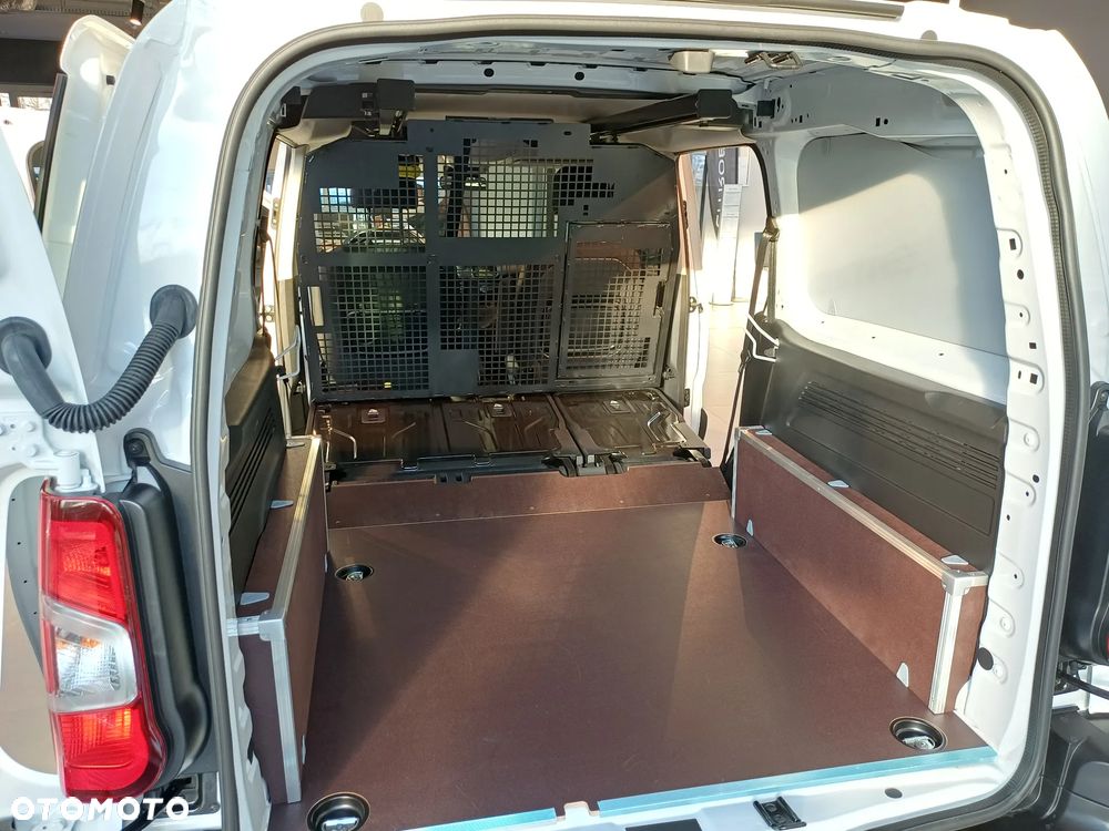 Peugeot Partner - 21