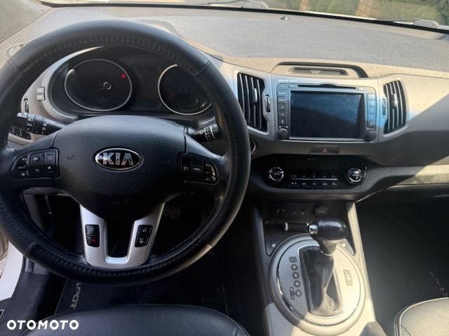 Kia Sportage 2.0 CRDI XL AWD - 9