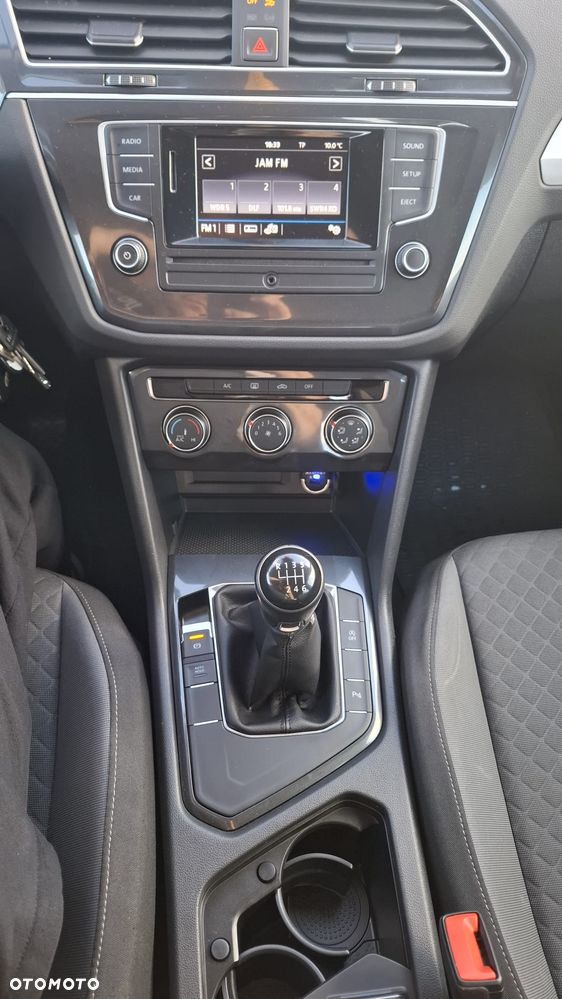 Volkswagen Tiguan 2.0 TDI SCR (BlueMotion Technology) Comfortline - 34