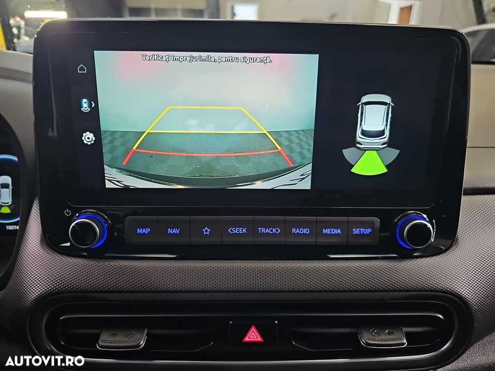 Hyundai KONA - 18