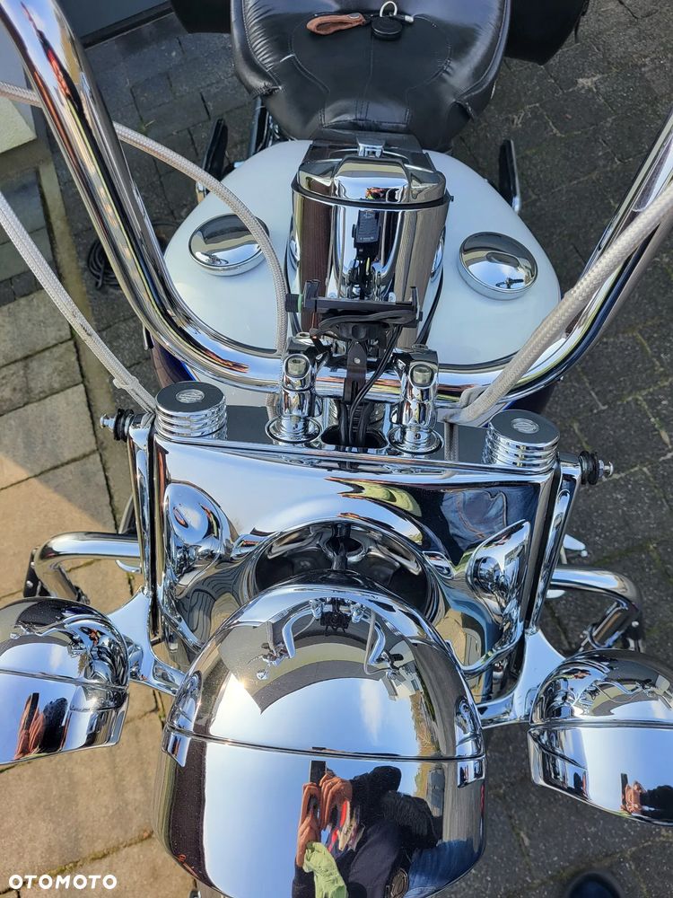 Harley-Davidson Softail Deluxe - 3