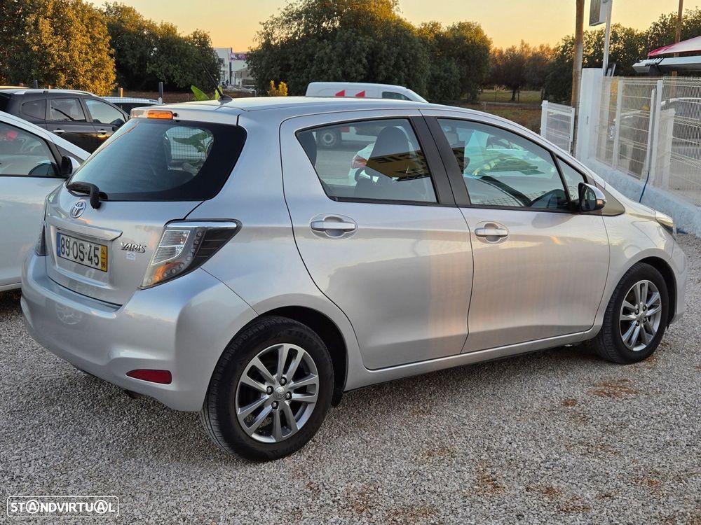Toyota Yaris 1.4 D-4D Comfort+Navi - 3