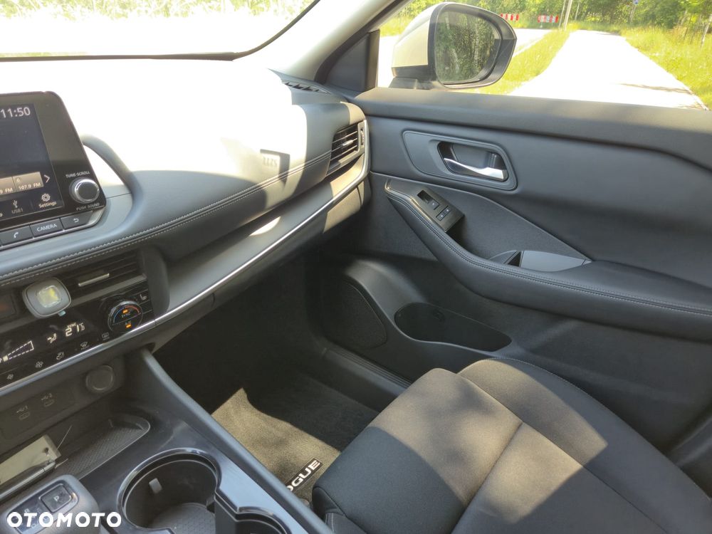 Nissan Rogue - 22