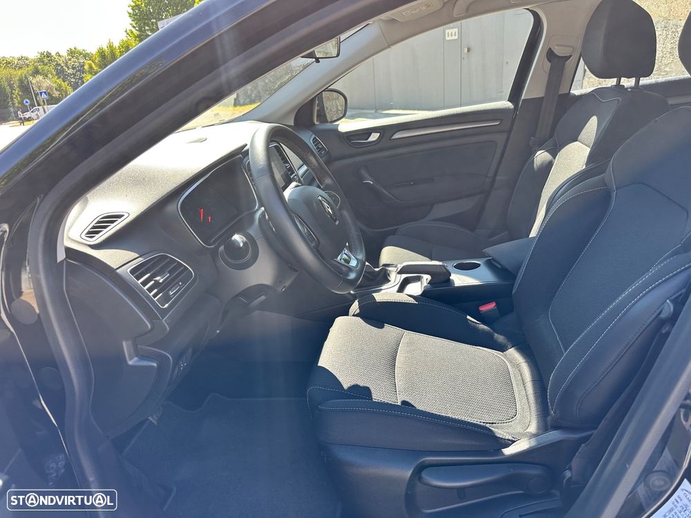 Renault Mégane BLUE dCi 115 LIMITED - 17