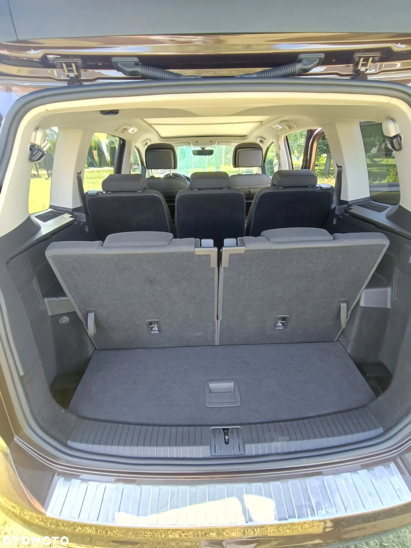 Volkswagen Touran - 6