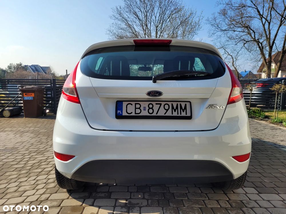 Ford Fiesta 1.25 Ambiente - 2