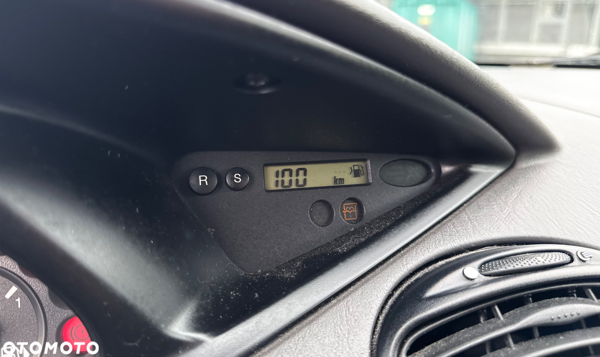 Ford Focus 1.6 Comfort X / 100 - 19