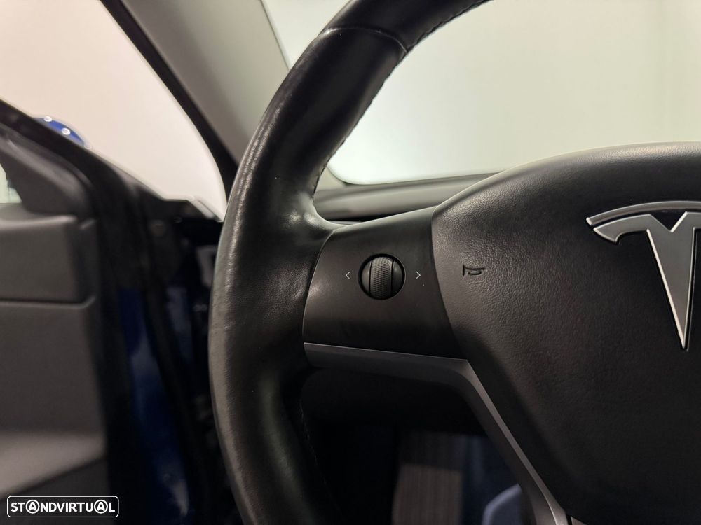 Tesla Model 3 Long-Range Dual Motor AWD - 43