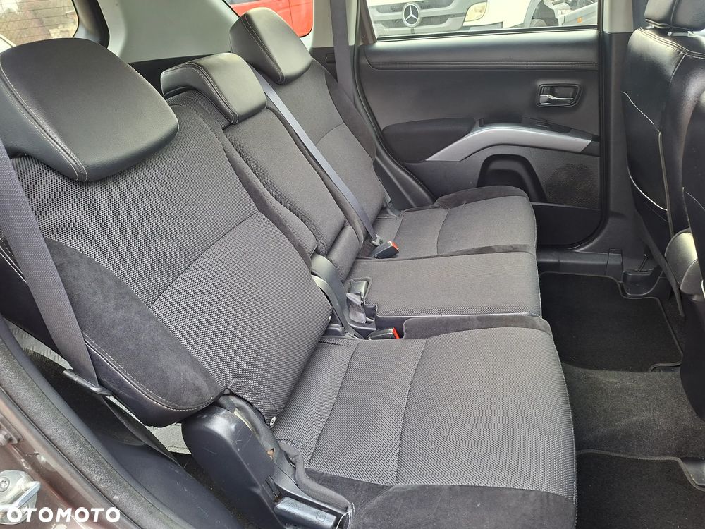 Mitsubishi Outlander 2.2 DI-D ClearTec 2WD Invite - 6
