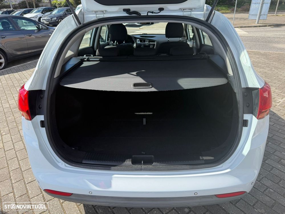 Kia Ceed SW 1.4 CRDi - 14