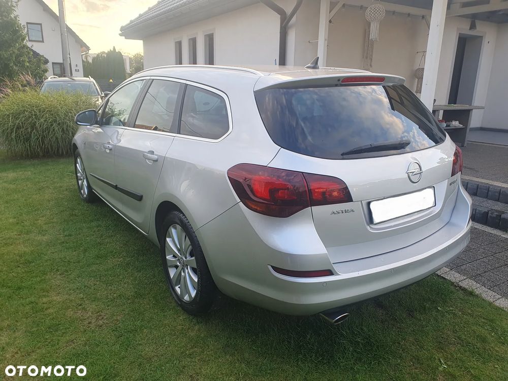 Opel Astra IV 1.6 T Cosmo - 16