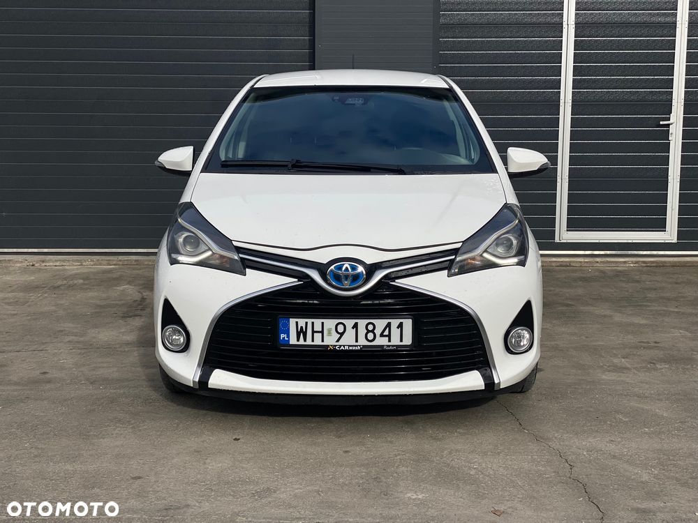 Toyota Yaris Hybrid 100 Premium - 14